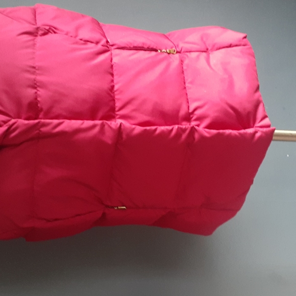 Lauren ralph Lauren burgundy women's puffer vest size large - Picture 3 of 15